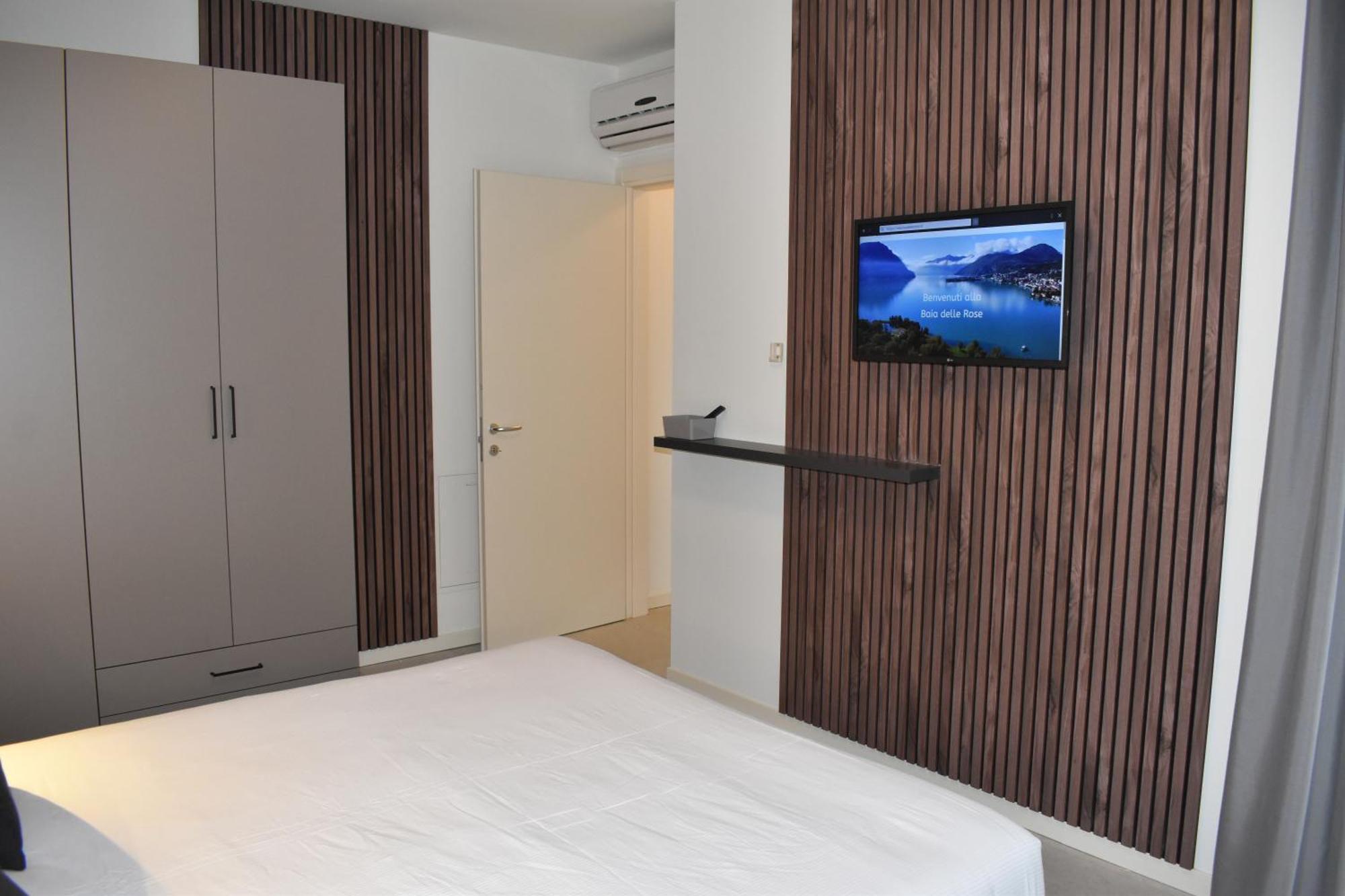 Baia Delle Rose Via Roma 111 Apartment คอสตา โวลปิโน ภายนอก รูปภาพ