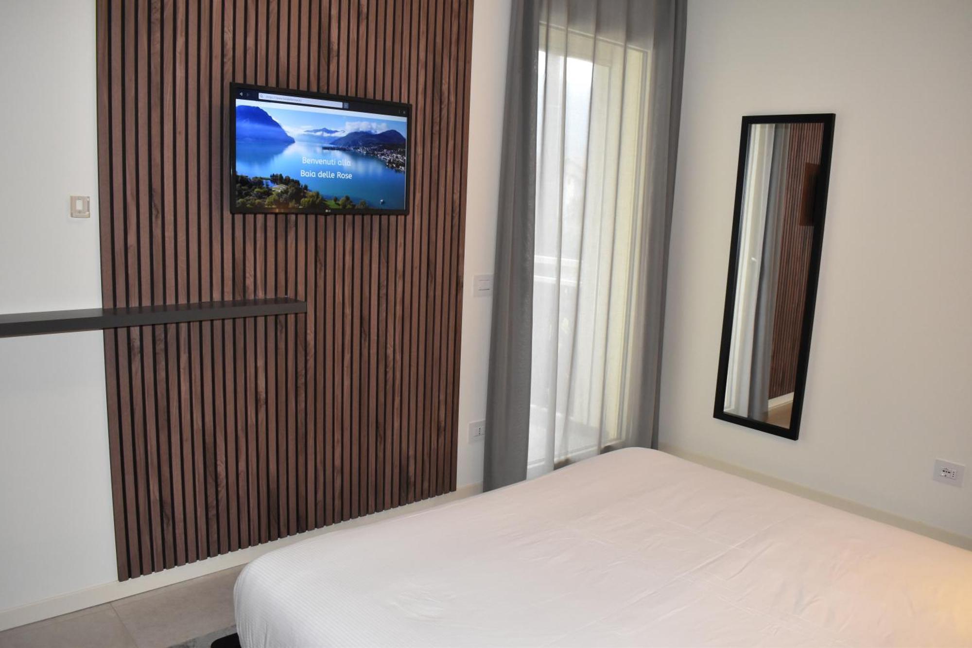 Baia Delle Rose Via Roma 111 Apartment คอสตา โวลปิโน ภายนอก รูปภาพ